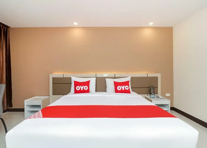 Oyo 234 Tara Grande & 3* Бангкок