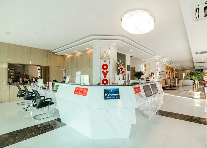Oyo 234 Tara Grande & Отель 3*